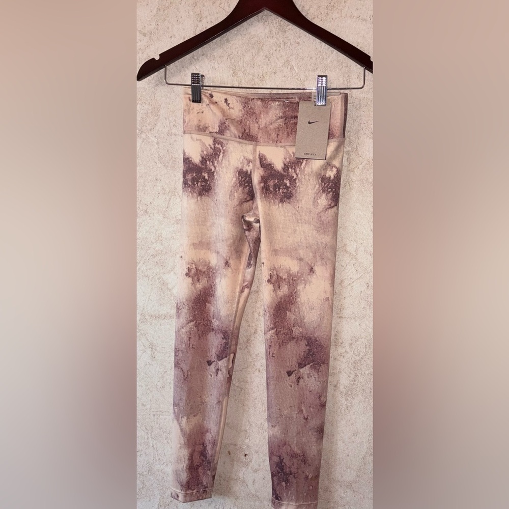 Nike Girls Brown and Cream Patterned Leggings